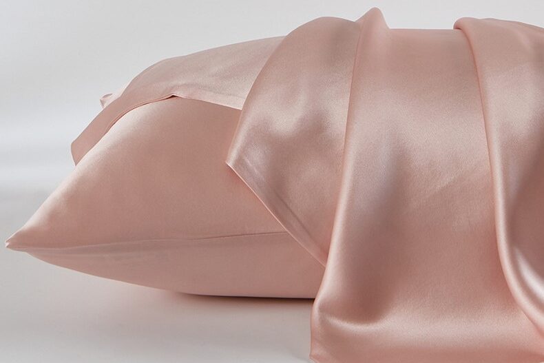 Dual Beauty Revolution: The Silk Pillowcase and Ulike ReGlow Join Forces for Nighttime Skin Renewal 2 O1CN01iUZogk1ntpwPr5TA3 986295148 0 cib edited