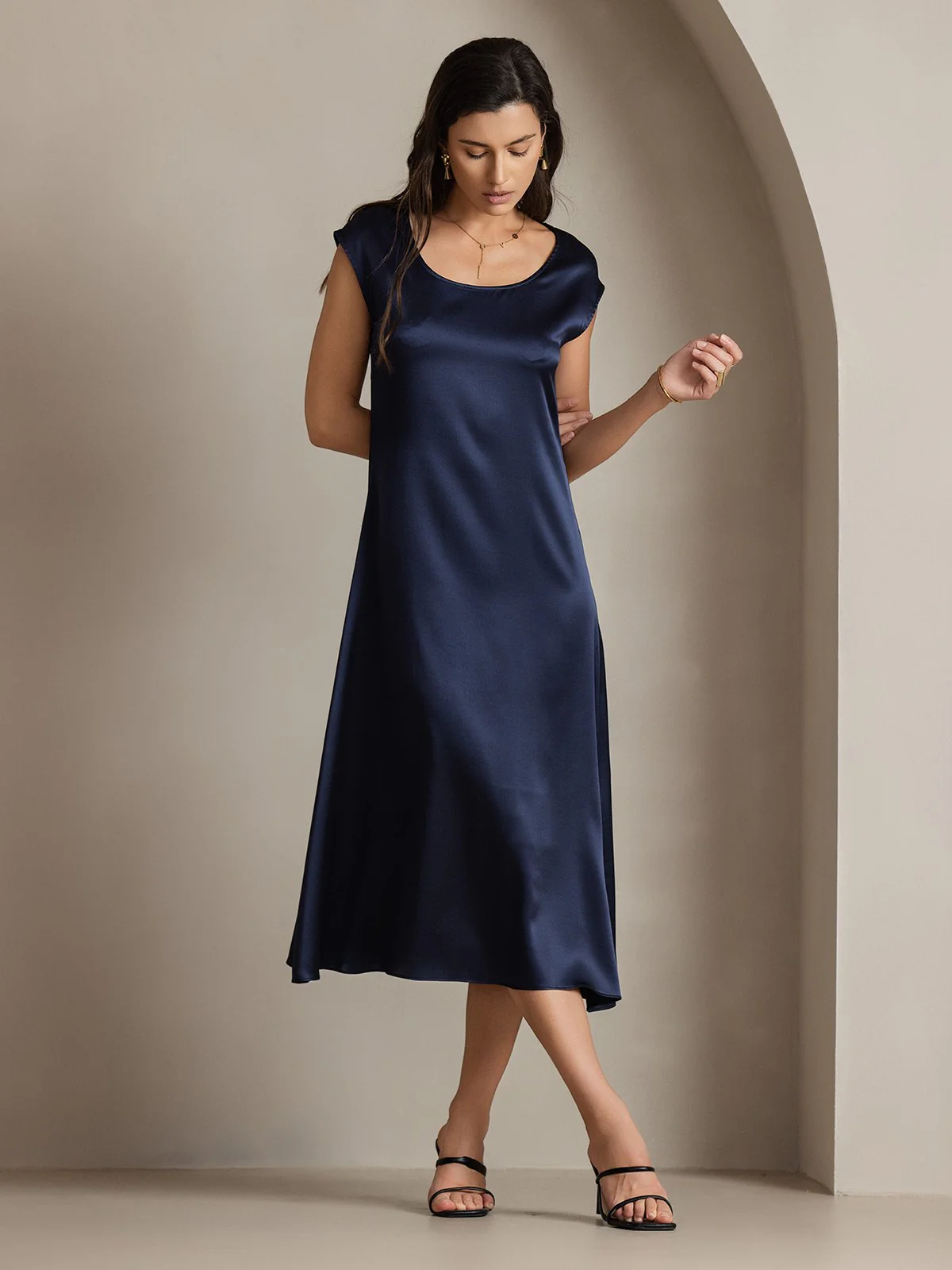 19Momme mulberry Silk Cap Sleeve Round Neck Midi Dress 11 19Momme mulberry Silk Cap Sleeve Round Neck Midi Dress - Image 11