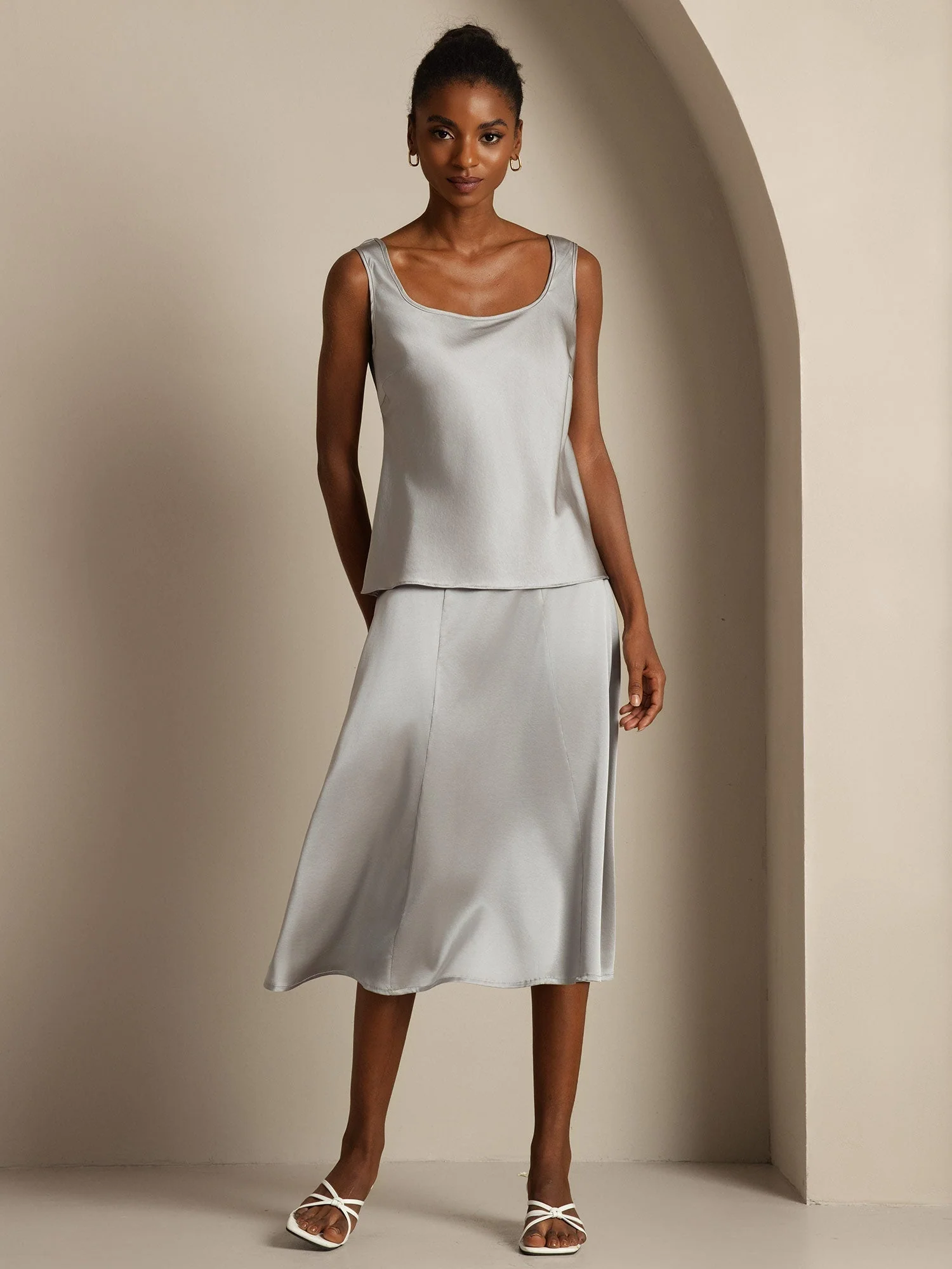 Women's 19Momme Silk Sleeveless U Neck Satin Tank Top 8 Women's 19Momme Silk Sleeveless U Neck Satin Tank Top - Image 8