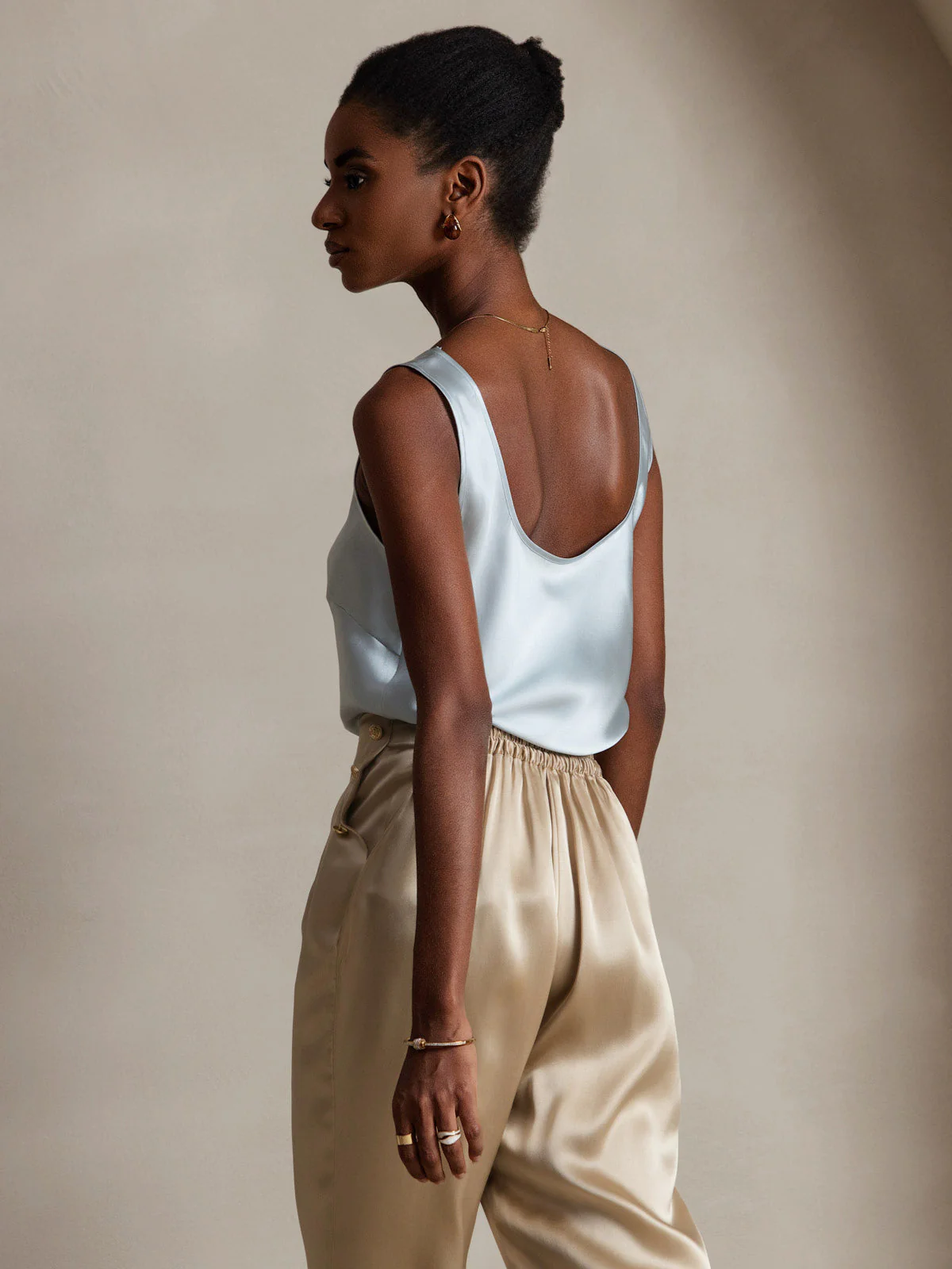 Women's 19Momme Silk Sleeveless U Neck Satin Tank Top 14 Women's 19Momme Silk Sleeveless U Neck Satin Tank Top - Image 14