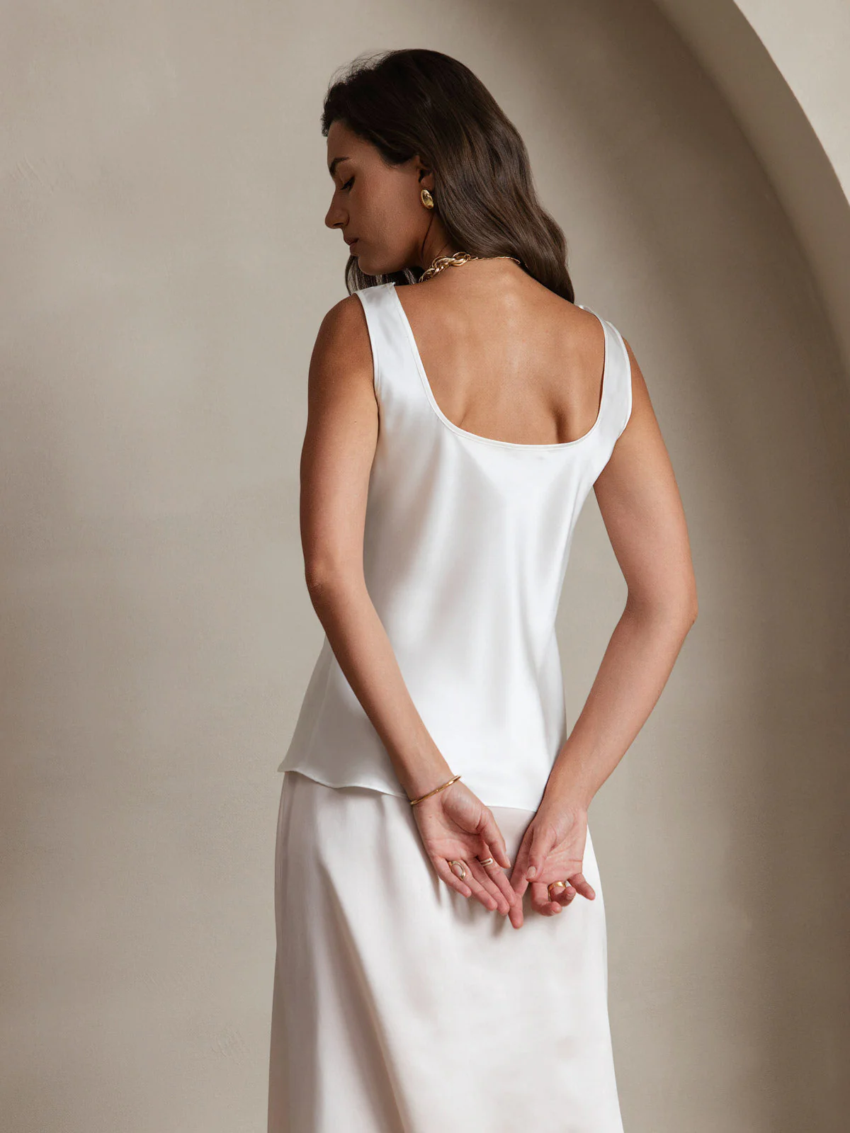 Women's 19Momme Silk Sleeveless U Neck Satin Tank Top 5 Women's 19Momme Silk Sleeveless U Neck Satin Tank Top - Image 5